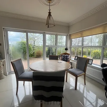 Keyfield House 4*